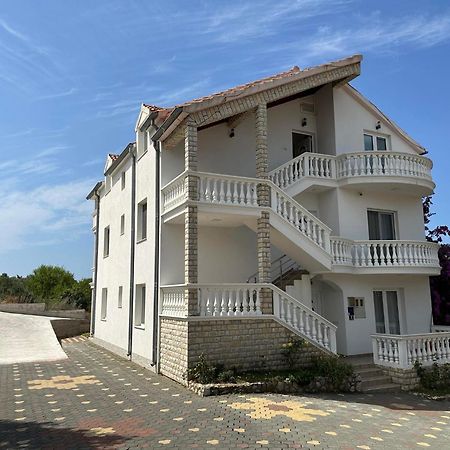 Apartmani Ljubica, Murter Esterno foto