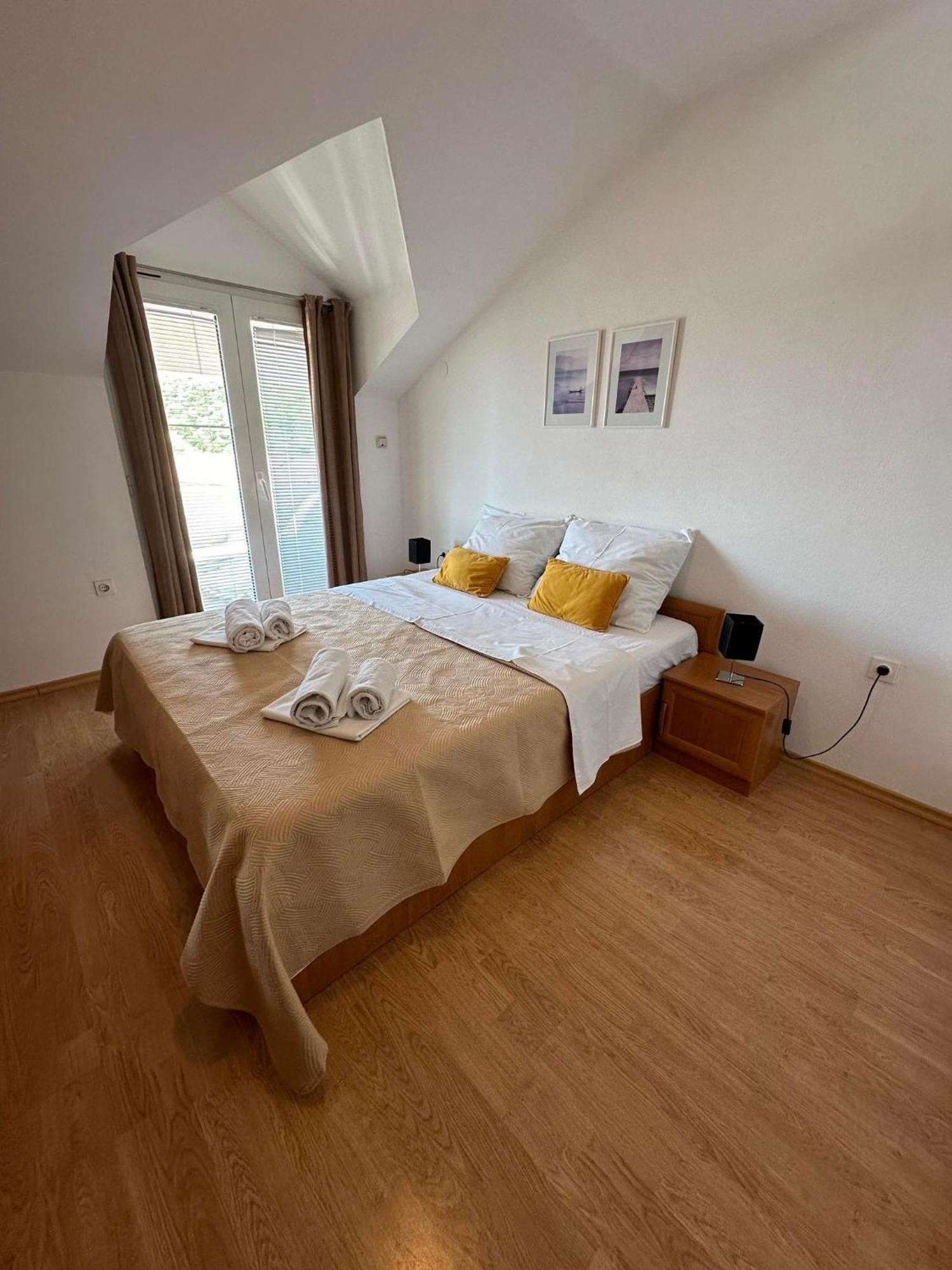 Apartmani Ljubica, Murter Esterno foto